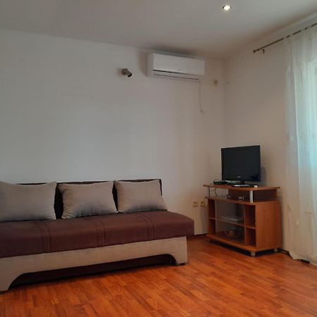 Sreca Apartment Near Beach With Bbq Bibinje Room photo