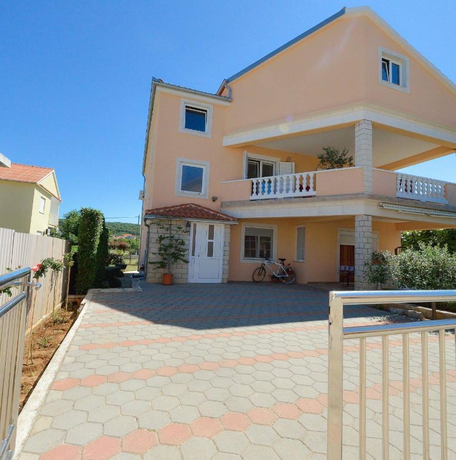 Sreca Apartment Near Beach With Bbq Bibinje Exterior photo