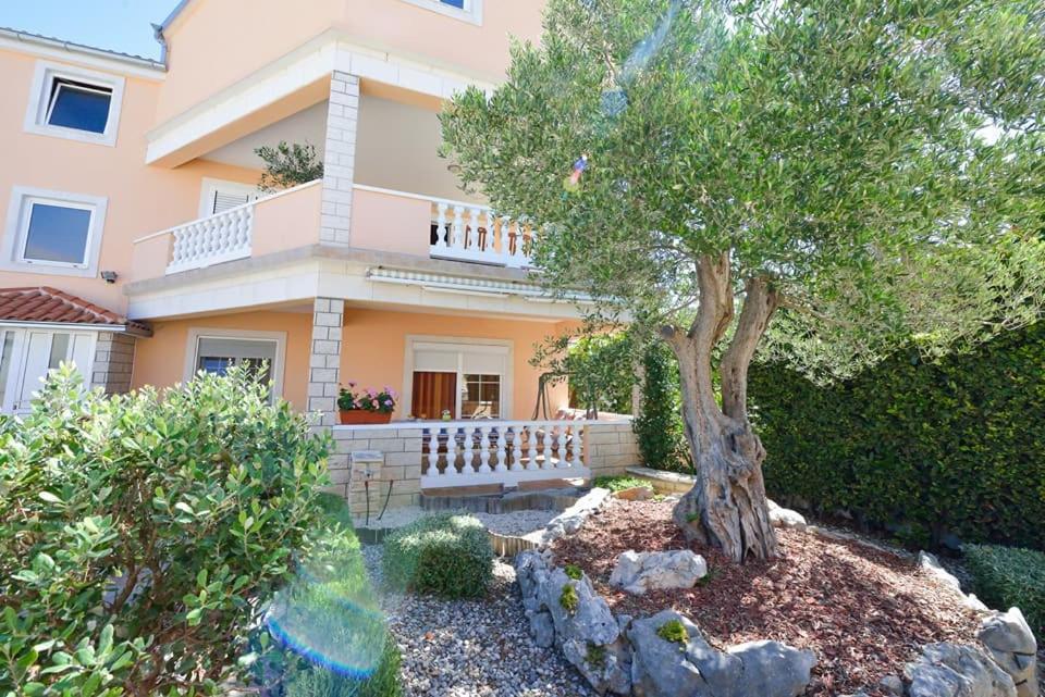 Sreca Apartment Near Beach With Bbq Bibinje Exterior photo
